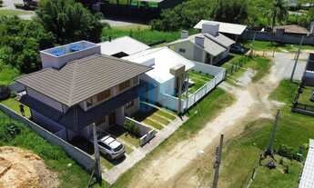 Imagem 2: Belo Sobrado Localizado no Bairro Areias de Palhocinha, a Poucos Minutos do Centro de Garo