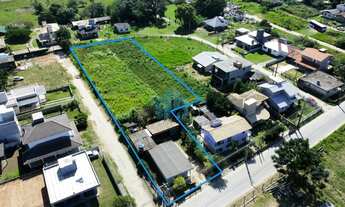 Imagem: Imóvel em Amplo Terreno, no Bairro Areias