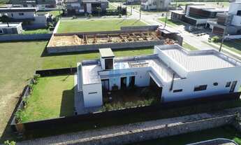 Imagem 4: Linda Casa de Alto Padrão Localizada no Condomínio Garopaba Internacional!