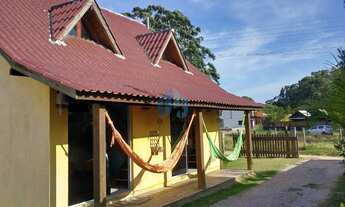 Imagem 3: Imóvel no Bairro Ibiraquera, com Amplo Terreno, em Imbituba!