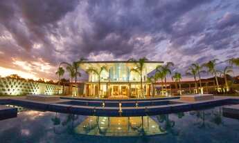 Imagem 2: Lote no Condomínio Aqualina Lake Club, com Fundos p/ Lago, Entre as Praias do Rosa, Ibiraq