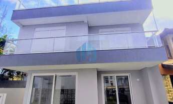 Imagem: Bela Casa de Alto Padrão, a 50 m do Mar