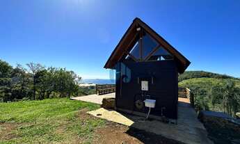 Imagem 2: Bela Casa de Madeira com Vista Panorâmica, Localizada no Bairro Macacu, em Garopaba!
