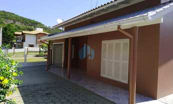 Imagem: Casa a 800 m da Praia Central, no Loteamento