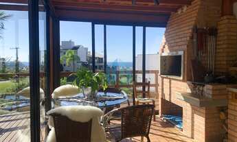 Imagem 3: Belíssima Casa Localizada no Condomínio Mar Azul, no Loteamento Morrinhos, em Garopaba!