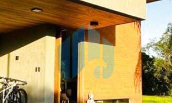 Imagem: Linda Casa Localizada no Condomínio Rosa