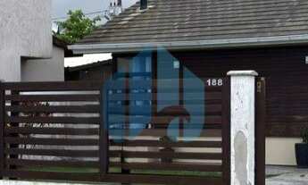 Imagem 4: Bela Casa Térrea com Amplo Quintal, a Poucos Minutos do Centro da Cidade, Areias de Palhoc