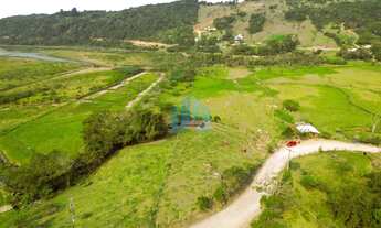 Imagem: Amplo Terreno Localizado no Bairro Costa