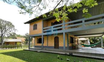 Imagem 2: Linda Casa com Amplo Quintal, na Entrada da Praia do Ouvidor, Próxima às Praias do Rosa e