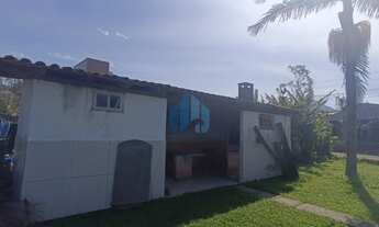 Imagem 7: Casa com Amplo Quintal, a Poucos Minutos das Principais Praias e do Centro da Cidade, Enca