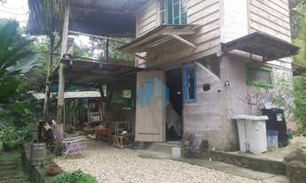 Imagem 2: Casa em Amplo Terreno, com Acesso à Cachoeira, Encantada