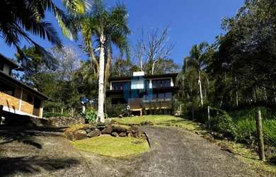 Imagem 4: Bela Casa com Vista p/ a Pedra Branca, em Amplo Terreno, Encantada