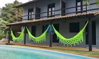 Imagem: Linda Pousada no Centro da Praia do Rosa