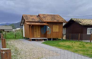 Imagem 2: Casa em Amplo Terreno, Areias