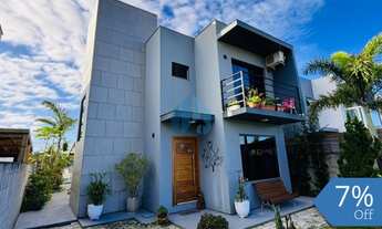 Imagem: Lindo Sobrado Próximo a Entrada da Ferrugem