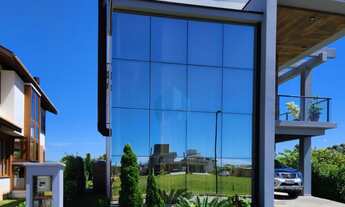 Imagem: Bela Casa de Alto Padrão, ao Lado da Surfland