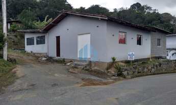 Imagem: Três Casas em Terreno, Morro do Freitas