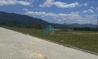 Imagem 4: Belo Lote no Loteamento Reserva do Lago, Entre Imbituba e Garopaba, Próximo às Belas Praia