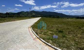 Imagem 3: Belo Lote no Loteamento Reserva do Lago, Entre Imbituba e Garopaba, Próximo às Belas Praia