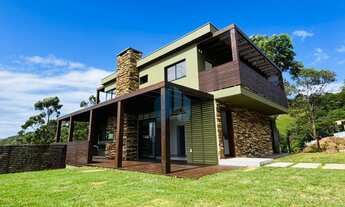 Imagem: Linda Casa na Praia da Ferrugem, com Vista