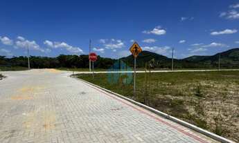 Imagem 2: Belo Lote no Loteamento Reserva do Lago, Entre Imbituba e Garopaba, Próximo às Belas Praia
