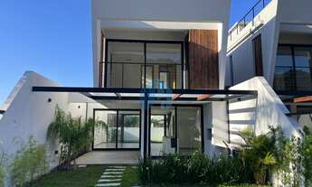 Imagem: Belas Casas a 150 m da Praia do Siriú