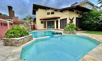 Imagem 6: Linda Casa Ampla de Alto Padrão 4 suíte em condomínio Fechado Frente ao mar em Bertioga