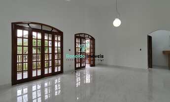 Imagem 7: Oportunidade!!! Linda Casa de Alto Padrão em Condomínio Fechado apenas 3 quadras da praia