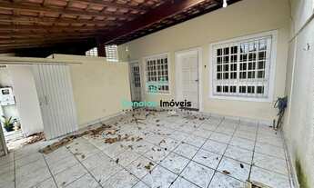 Imagem 2: Casa com 2 dorm sendo 1 suíte em Boa Localização no Centro de Bertioga - SP