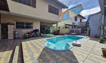 Imagem 3: Ampla casa com 3 quartos sendo (1 suite) com piscina na praia do Indaiá Bertioga SP