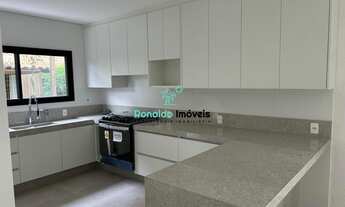 Imagem 7: Linda Casa Recém Construída de alto Padrão 6 Dorm Sendo 5 suítes no Hanga Roa em Berti