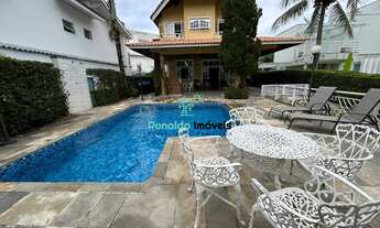 Imagem 2: Linda Casa de Alto Padrão com 4 suítes no condomínio Hanga Roa em Bertioga - Oportunidade