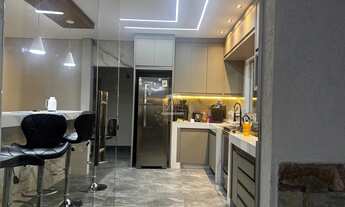 Imagem 2: 3 dormitórios na Rua Safira