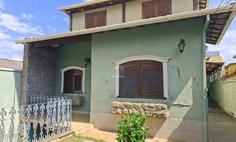 Imagem: 3 dormitórios na Rua Pacífico Faria