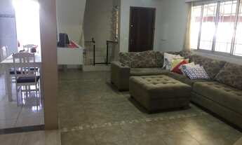 Imagem 5: CASA COM 3 SUÍTES, E ESCRITÓRIO OU 4º DORMITÓRIO, SALA DE JANTAR E ESTAR, COZINHA, LAVABO