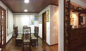 Imagem 4: SOBRADO 290 M², 4 DORMITÓRIOS, SENDO 1 SUÍTE COM CLOSET E VARANDA VOLTADA, PARA A PISCINA