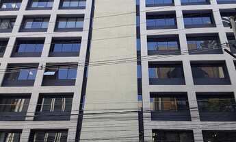 Imagem 4: CONJUNTO COMERCIAL UM ANDAR COM 3 SALAS COM PISO DE CARPETE, FORRO DE GESSO, AR CONDICIONA