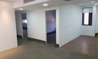 Imagem 6: CONJUNTO COMERCIAL UM ANDAR COM 3 SALAS COM PISO DE CARPETE, FORRO DE GESSO, AR CONDICIONA