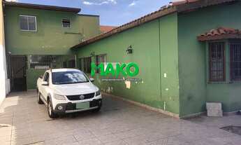 Imagem 7: CASA TÉRREA COMERCIAL TRANSFORMADA EM SALÃO, COM DIVERSAS SALA, E COM 2 BANHEIROS, E ESCRI