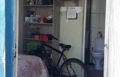 Imagem 6: Terreno de 377 m², mercado ao lado com açougue e padaria, rua recém asfaltada, terreno pos