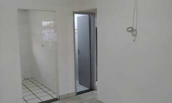 Imagem 4: Apartamento ao lado do terminal do Caiuá em Curitiba contendo 2 dormitórios, sala, cozinha