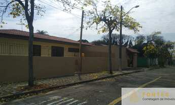 Imagem 7: Linda residência no bairro Boqueirão contendo 4 dormitórios sendo 1 suíte, sala, escritóri