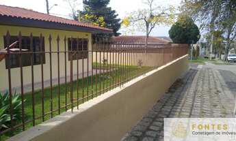 Imagem 3: Linda residência no bairro Boqueirão contendo 4 dormitórios sendo 1 suíte, sala, escritóri