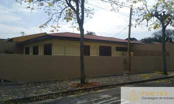 Imagem: Linda residência no bairro Boqueirão contendo