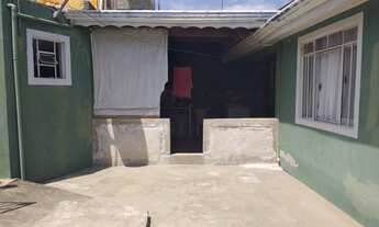 Imagem 5: Excelente terreno amplo com casa em Araucária Contém sala e cozinha conjugada, 2 dormitóri