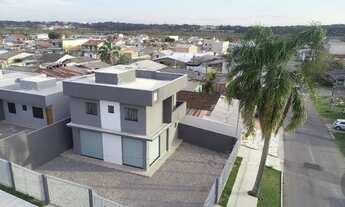 Imagem: Amplo terreno com casa contendo 3 dormitórios