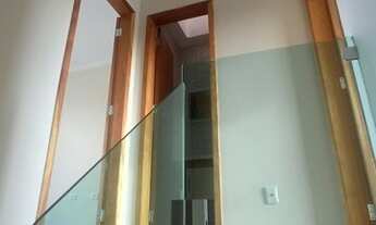 Imagem 3: Sobrado 2 dormitórios, 1 sala ampla, varanda com churrasqueira, 1 vaga de garagem, 2 banh