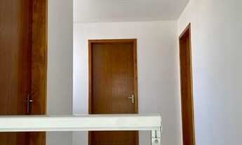 Imagem 6: Terreno em condomínio fechado com 2 residências individuais, sendo um sobrado novo contend