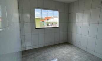 Imagem 3: Terreno em condomínio fechado com 2 residências individuais, sendo um sobrado novo contend