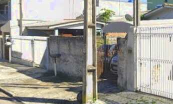 Imagem 1: Casa 02 quartos, sala, cozinha, banheiro, lavanderia, garagem p três carros possibilidade